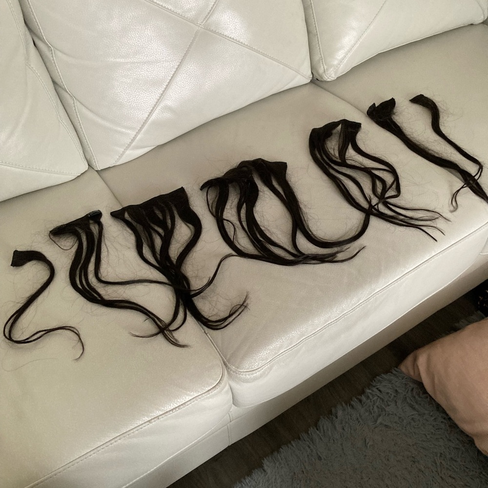 Amazon Essentials Black Wigs and Extensions with Natural Texture
